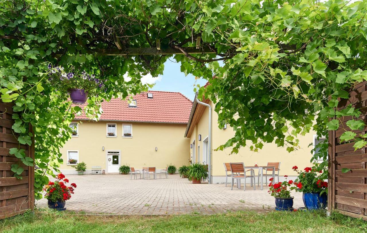 Hotel Bei Meyers Schlafen&Feiern Bohlen  Exterior foto